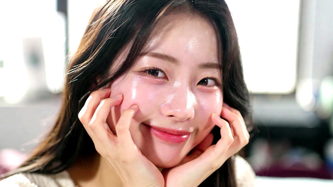 美しく整った手の甲を保つための生活習慣を表現したイメージ