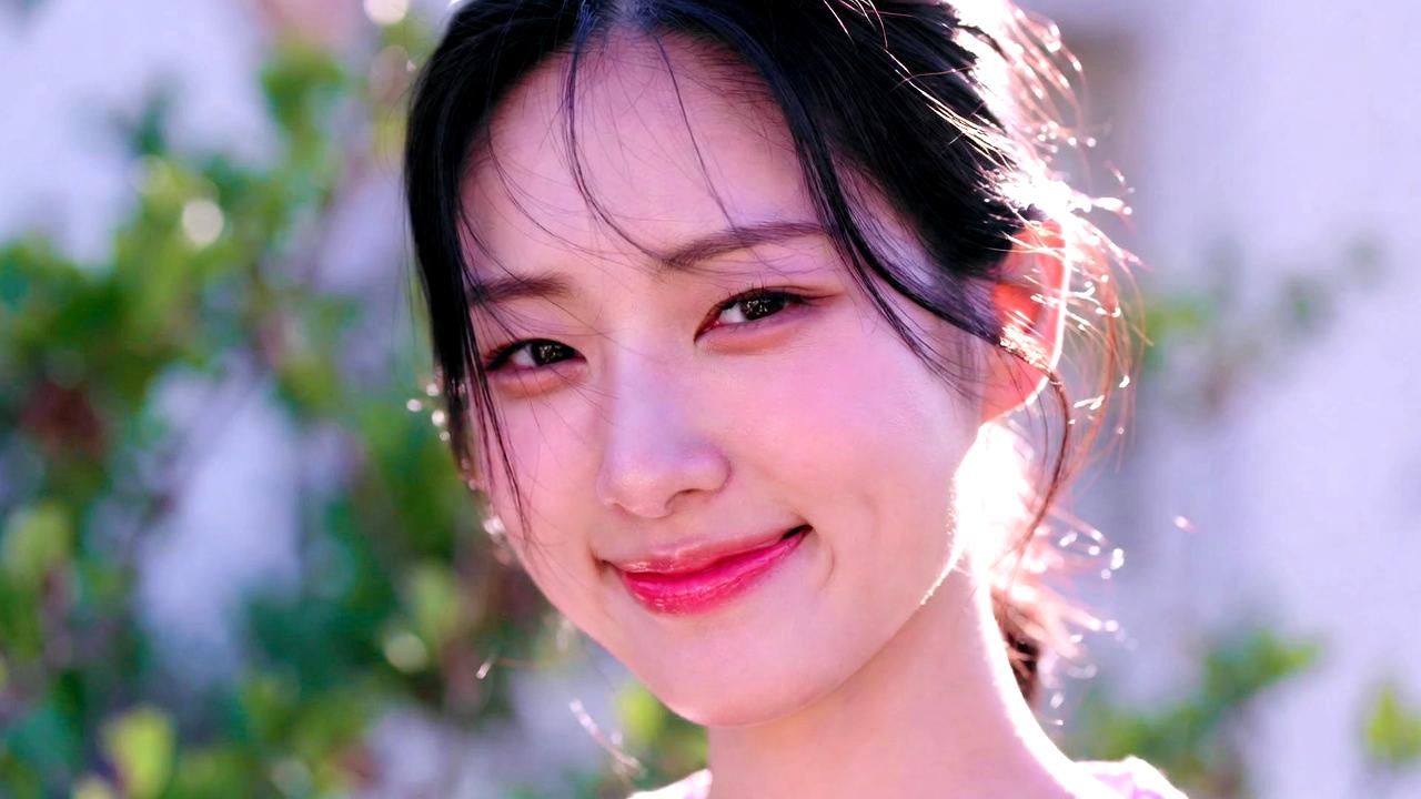 手のシワ改善と保湿でふっくら白い手を目指すビジュアル