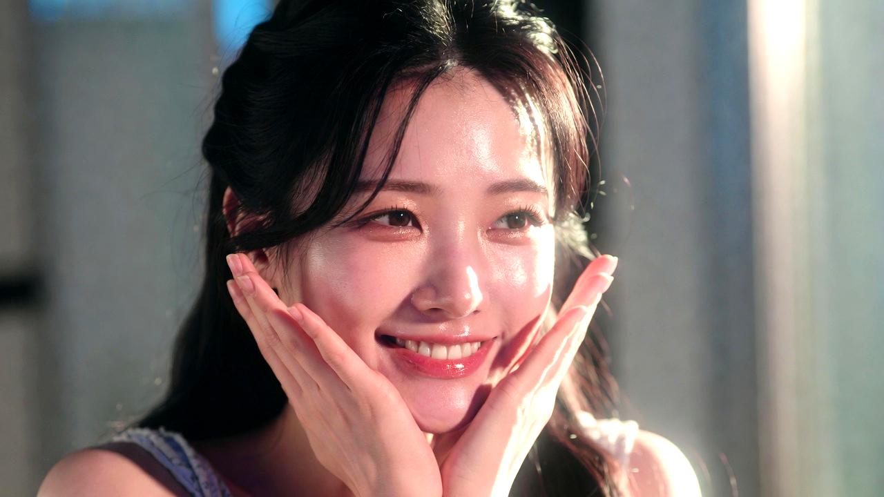 ナイアシンアミドで手の甲のシワをケアし美しい手元を目指すイメージ