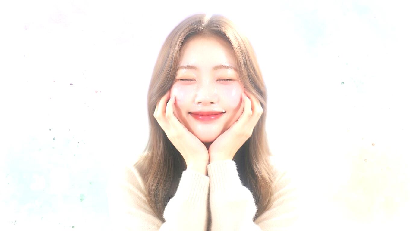 ナイトケアを格上げする美容習慣を取り入れる女性のイメージ