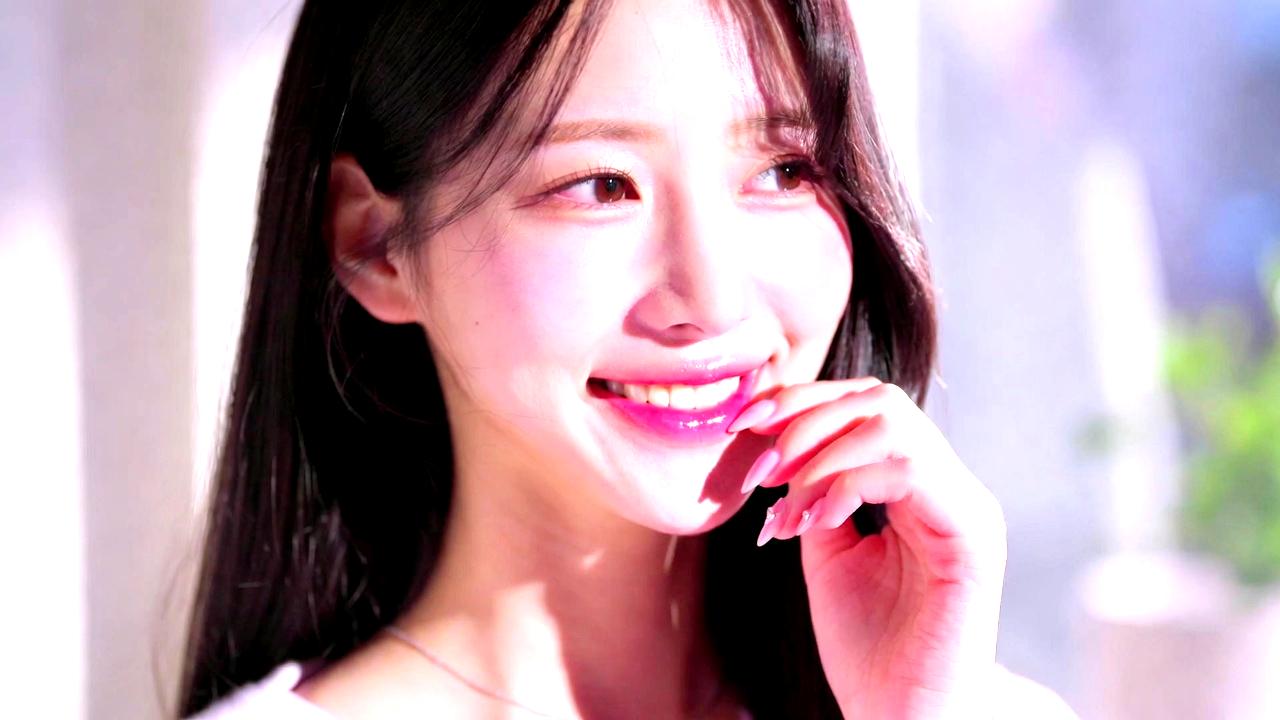 大人女性に似合う上品な韓国風オーバーリップの描き方