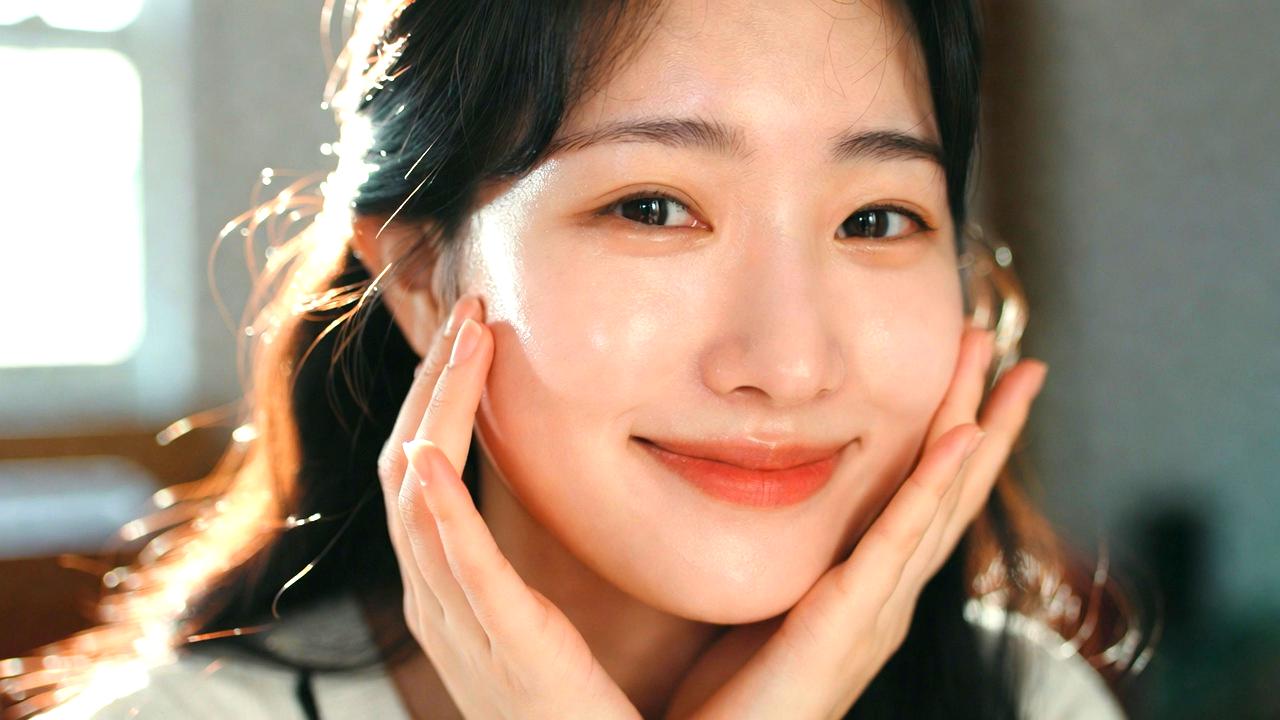 グルタチオンとヒアルロン酸で叶える透明感あふれる水光肌のイメージ