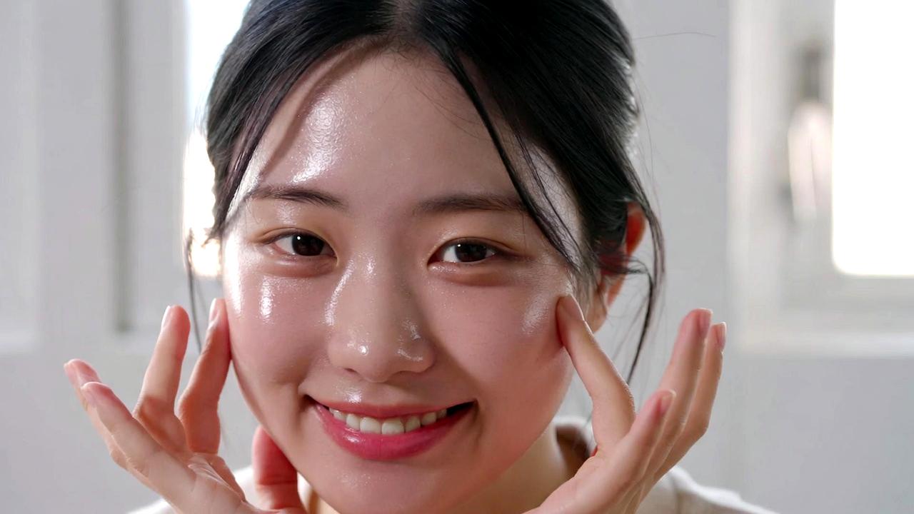 ちりめんジワを予防するための生活習慣と日々のケアポイント。