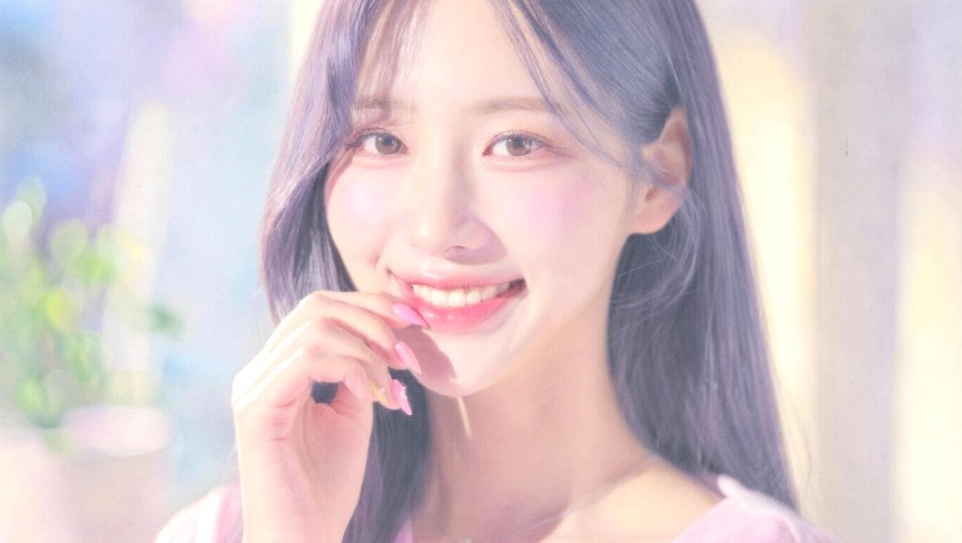 血色の悪い唇の色味違いを比較し原因を解説するビジュアル