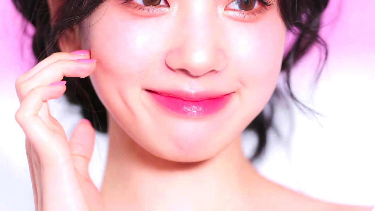 毛穴詰まりを防ぐ洗顔方法のポイントを解説するビジュアル