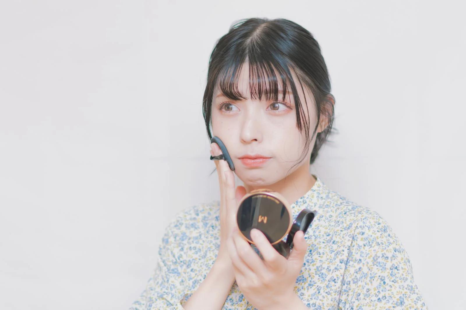 一日の紫外線量の変化を時間帯ごとに示したイメージ