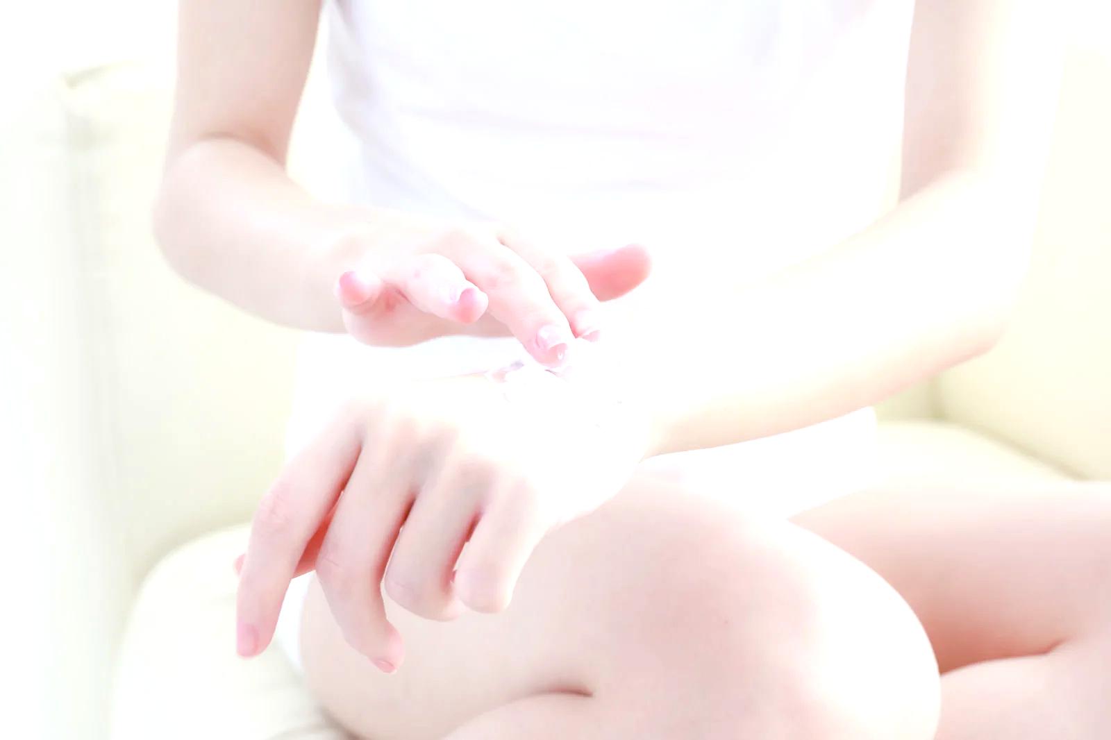 手洗いや日常習慣で手荒れを防ぐライフスタイルのイメージ
