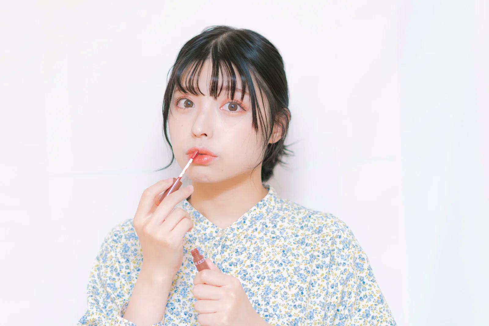 メイクでほうれい線を自然にカバーする方法