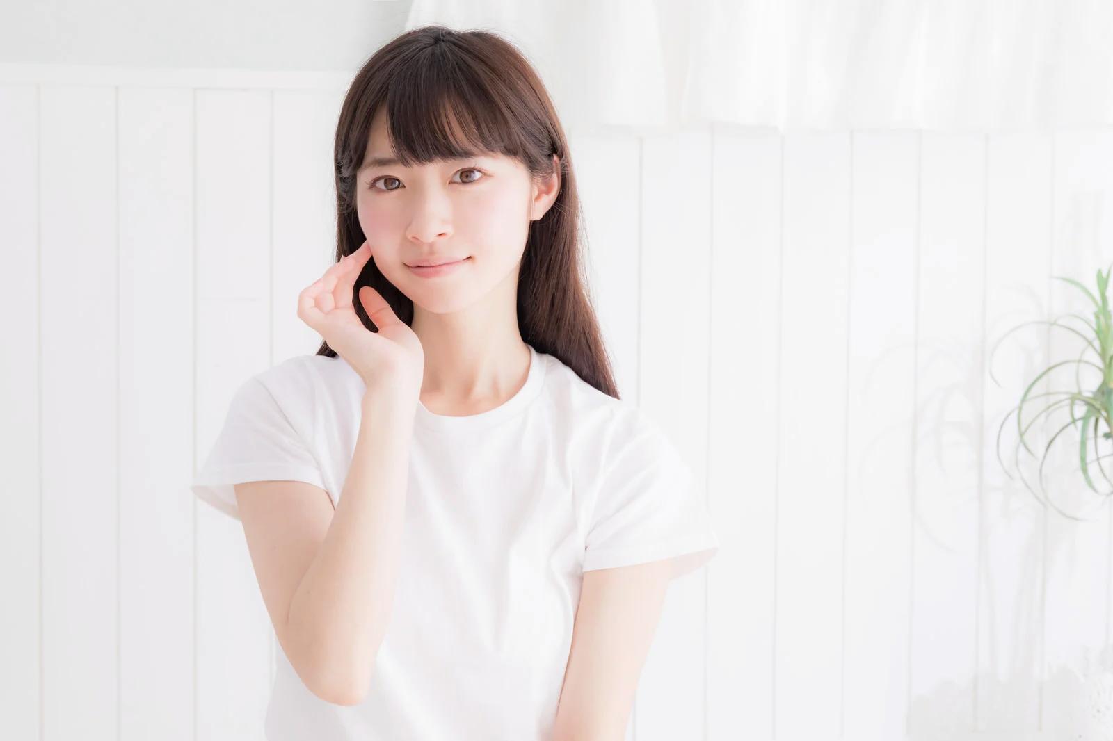 肌の奥でコラーゲンが減少し弾力が低下するイメージ図