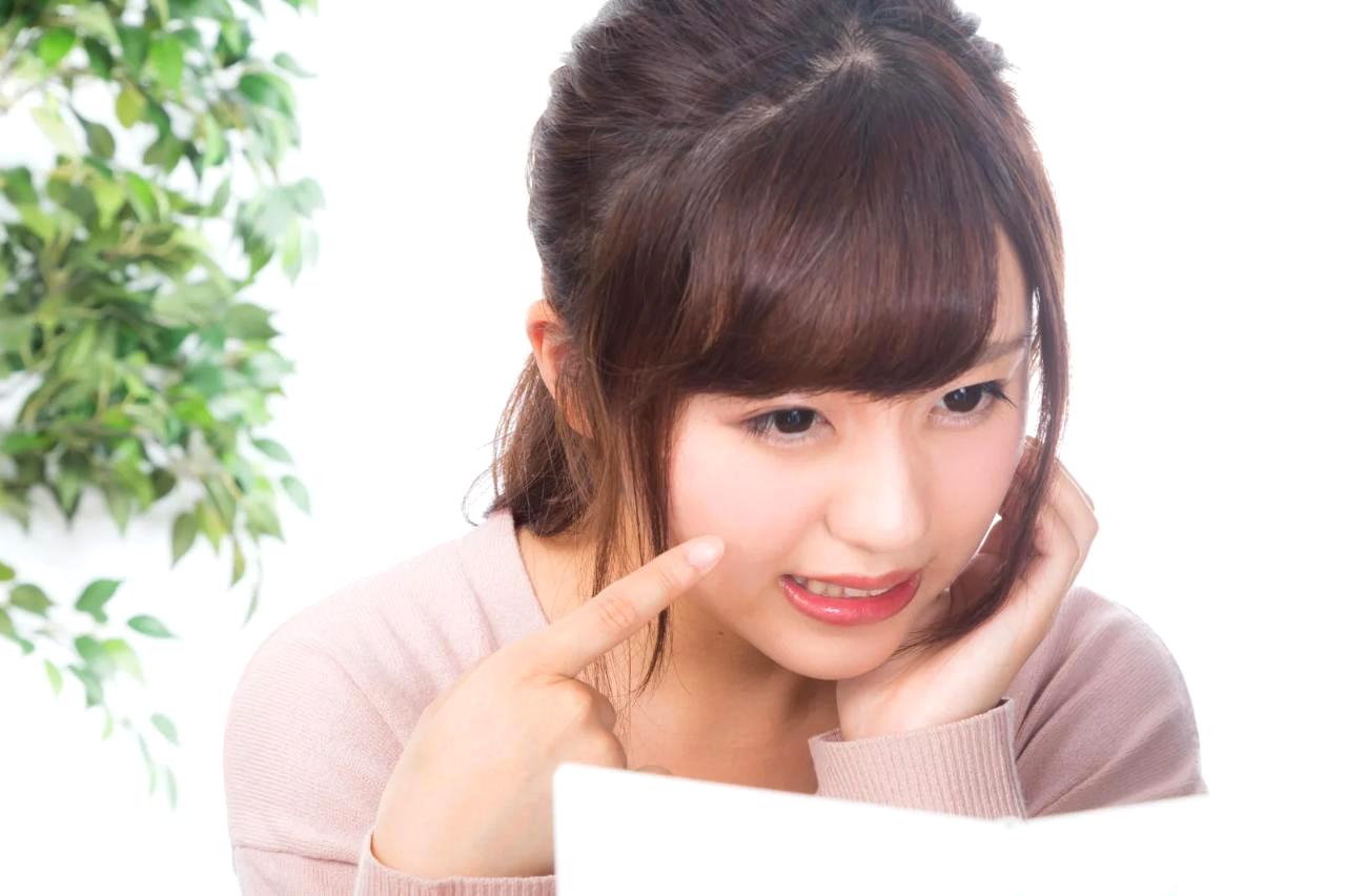 肌トラブルを防ぐためのスキンケアアイテムと注意点