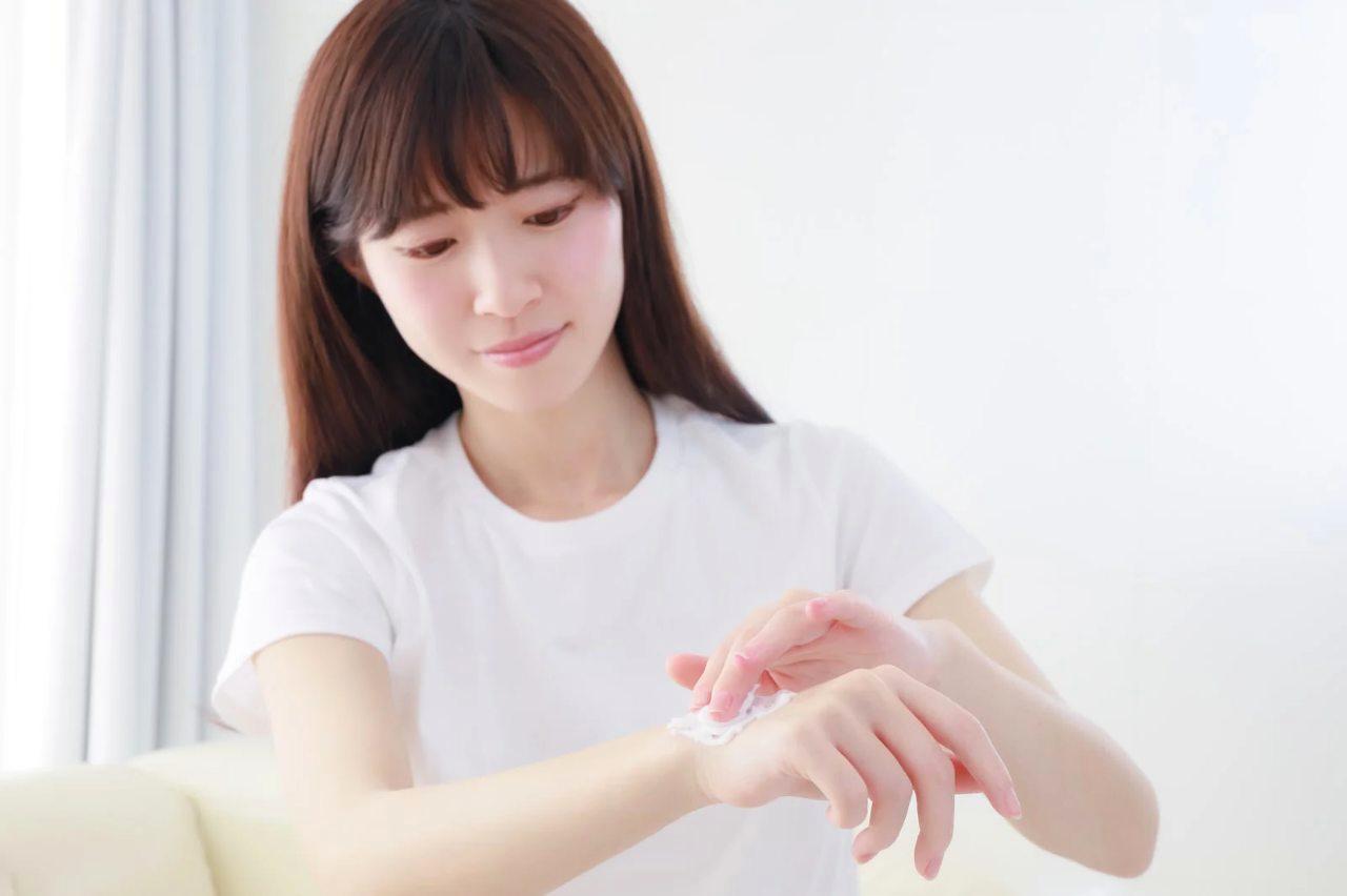 潤いのある美しい肌を保つための夜の美容ケア