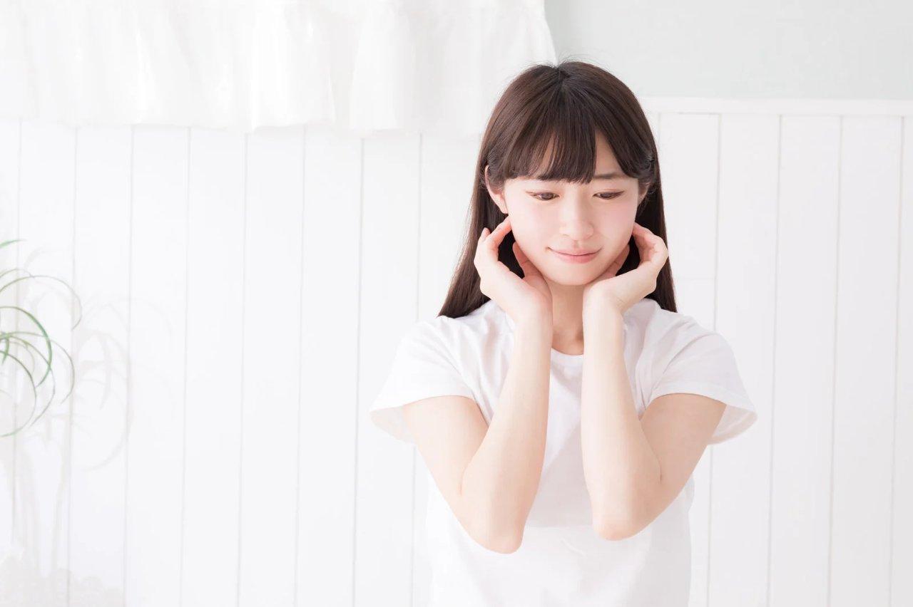 透明感ある美肌を取り戻すための酵素風呂の正しい入り方を解説する画像