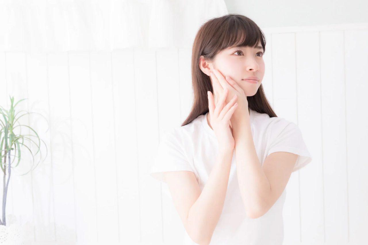 デスクワーク中にできる手首回しと指ストレッチ動作