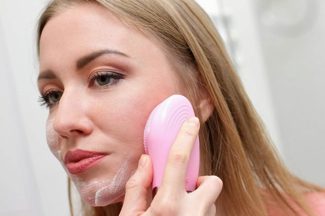 肌質別に理想のクレンジングタイミングを紹介するイメージ画像